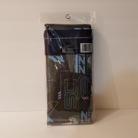 Tablecloth 52 x 70 Disney Pixar Buzz LIGHTYEAR NEW - Picture 4 of 6